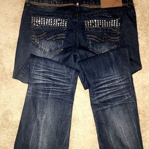 AlmostFamous brand jeans size 7